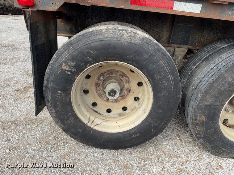 image for item EX2310 1981 Hobbs  flatbed trailer
