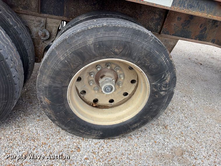 image for item EX2310 1981 Hobbs  flatbed trailer