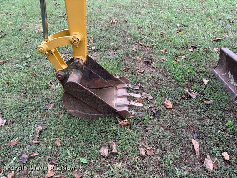 image for item EX2323 Komatsu PC38UU-1 mini excavator