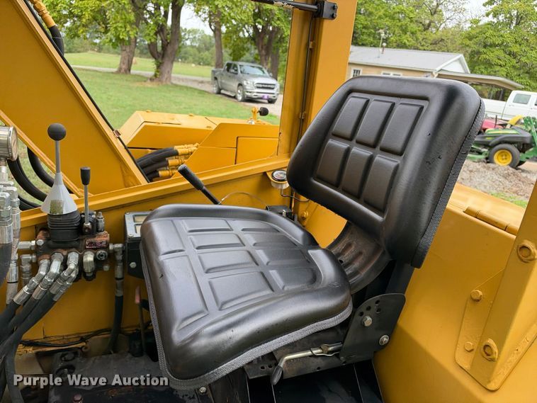 image for item EX2323 Komatsu PC38UU-1 mini excavator