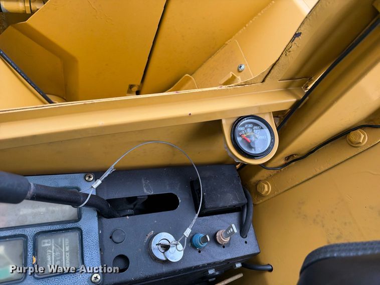 image for item EX2323 Komatsu PC38UU-1 mini excavator