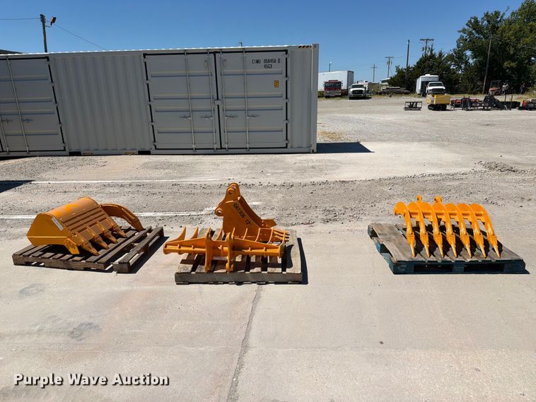 image for item EX4192 Captok mini excavator attachments