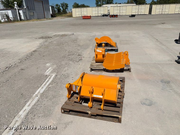 image for item EX4192 Captok mini excavator attachments