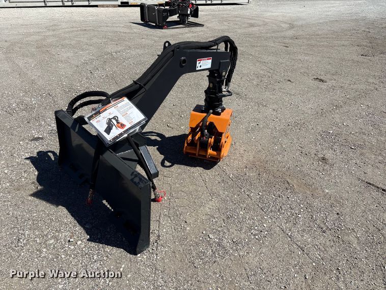 image for item EX4214 LandHonor RLG-13-44D skid steer log grapple