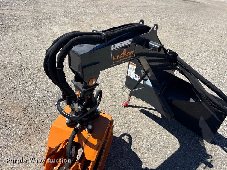image for item EX4214 LandHonor RLG-13-44D skid steer log grapple