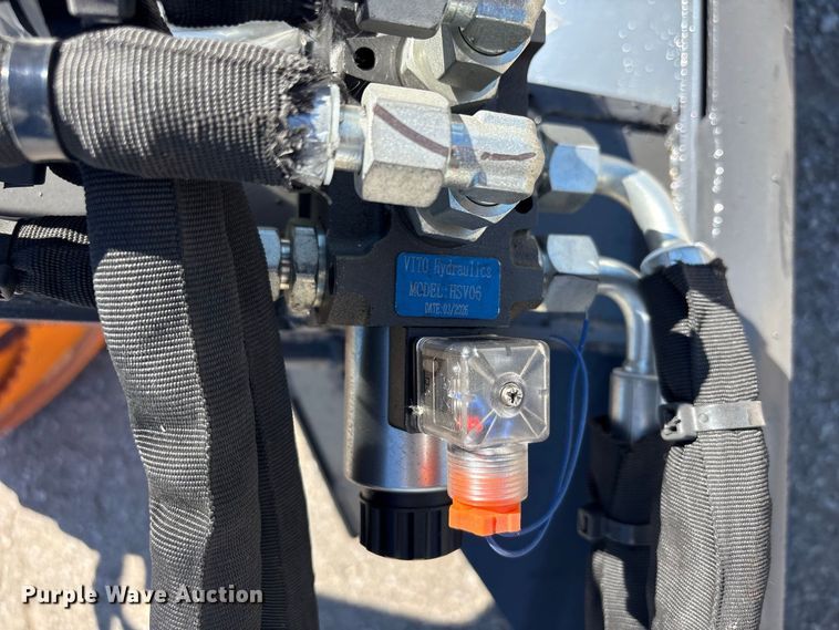 image for item EX4214 LandHonor RLG-13-44D skid steer log grapple
