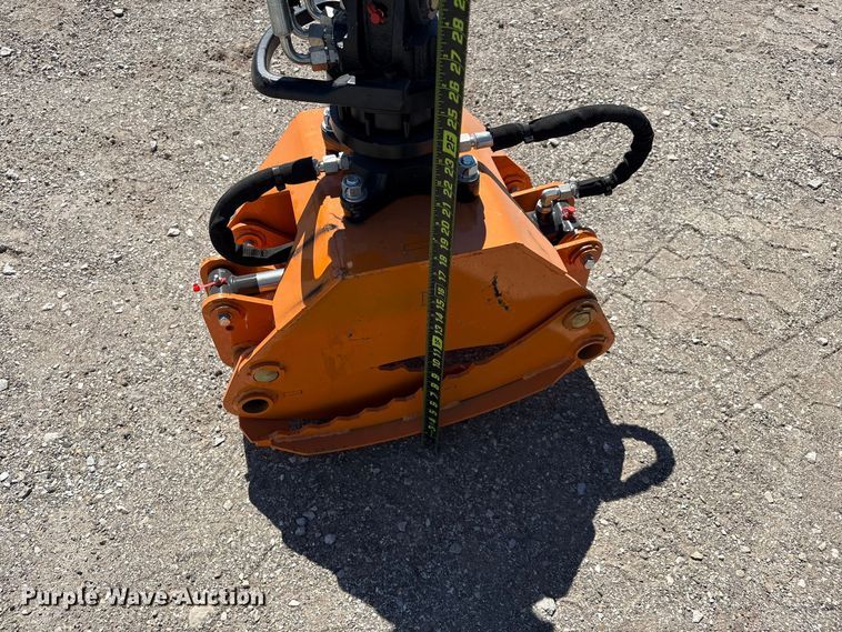 image for item EX4214 LandHonor RLG-13-44D skid steer log grapple