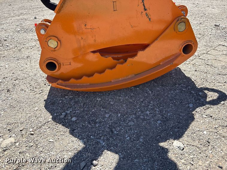 image for item EX4214 LandHonor RLG-13-44D skid steer log grapple