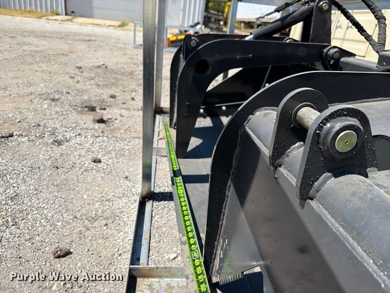 image for item EX4222 2026 LandHonor SGB-11-72W skid steer grapple bucket