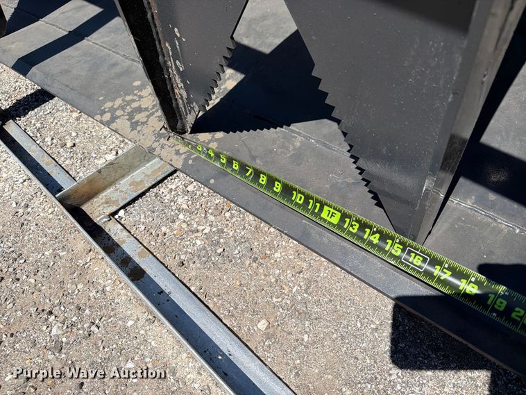 image for item EX4222 2026 LandHonor SGB-11-72W skid steer grapple bucket