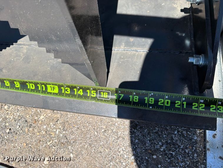 image for item EX4222 2026 LandHonor SGB-11-72W skid steer grapple bucket
