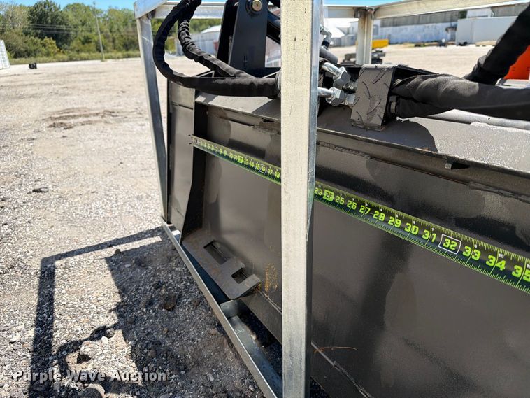 image for item EX4222 2026 LandHonor SGB-11-72W skid steer grapple bucket