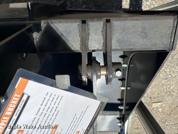 image for item EX4222 2026 LandHonor SGB-11-72W skid steer grapple bucket