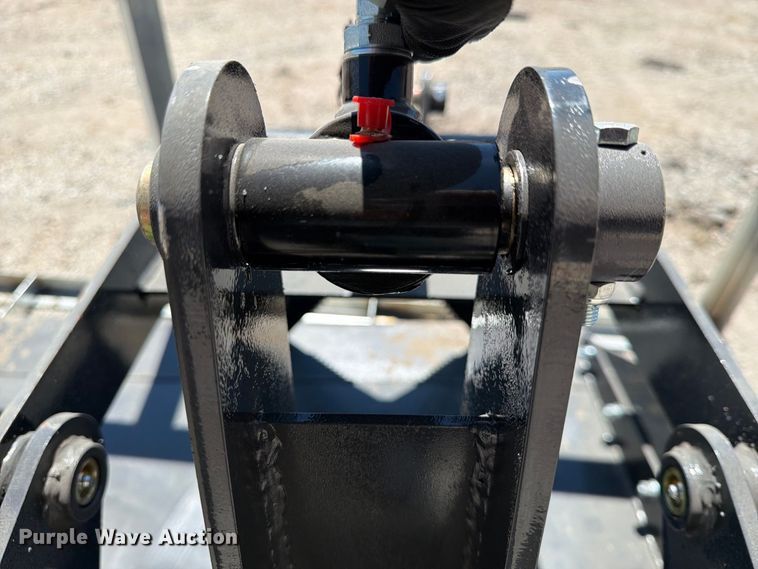 image for item EX4222 2026 LandHonor SGB-11-72W skid steer grapple bucket