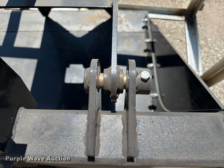 image for item EX4222 2026 LandHonor SGB-11-72W skid steer grapple bucket
