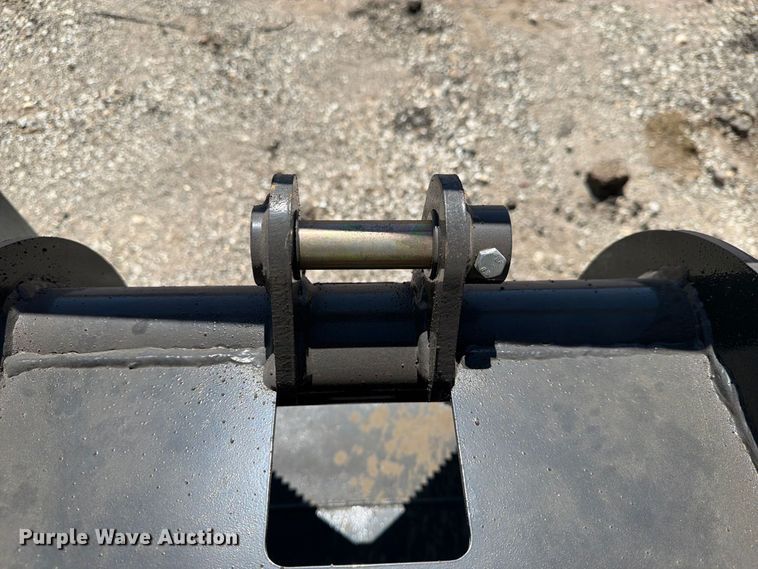 image for item EX4222 2026 LandHonor SGB-11-72W skid steer grapple bucket