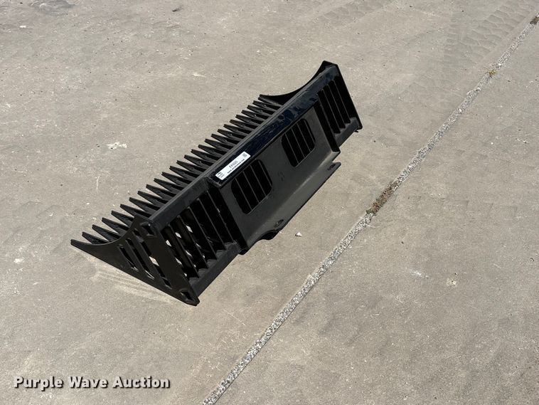 image for item EX4225 2025 Wolverine M-SB42 compact steer rock bucket
