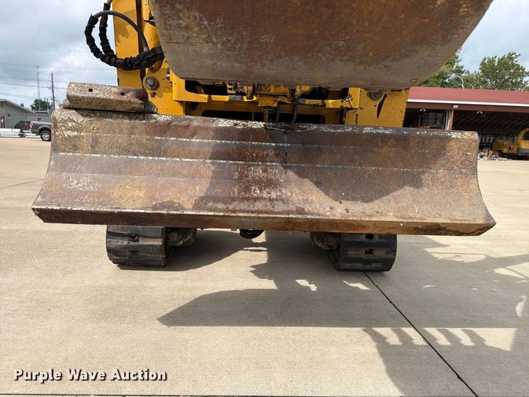 image for item EX4605 2001 Vermeer RXT450 trencher