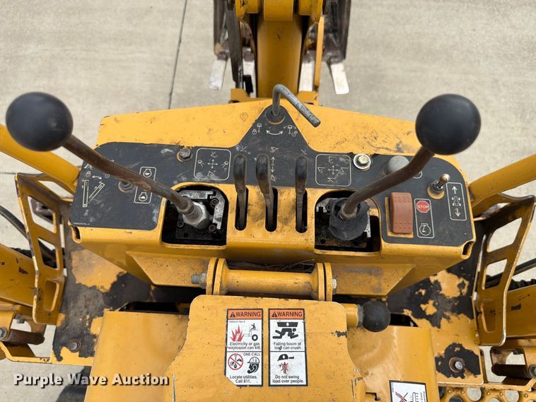image for item EX4605 2001 Vermeer RXT450 trencher