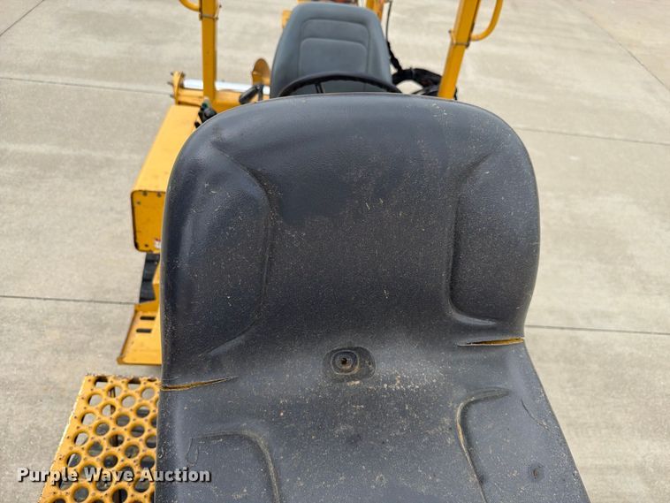image for item EX4605 2001 Vermeer RXT450 trencher