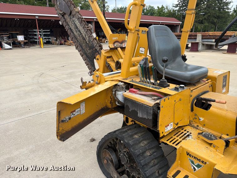 image for item EX4605 2001 Vermeer RXT450 trencher