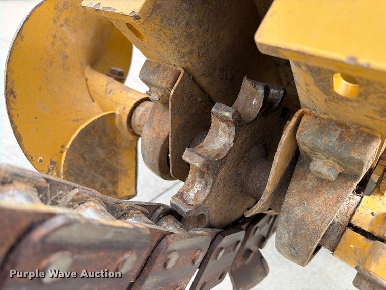 image for item EX4605 2001 Vermeer RXT450 trencher