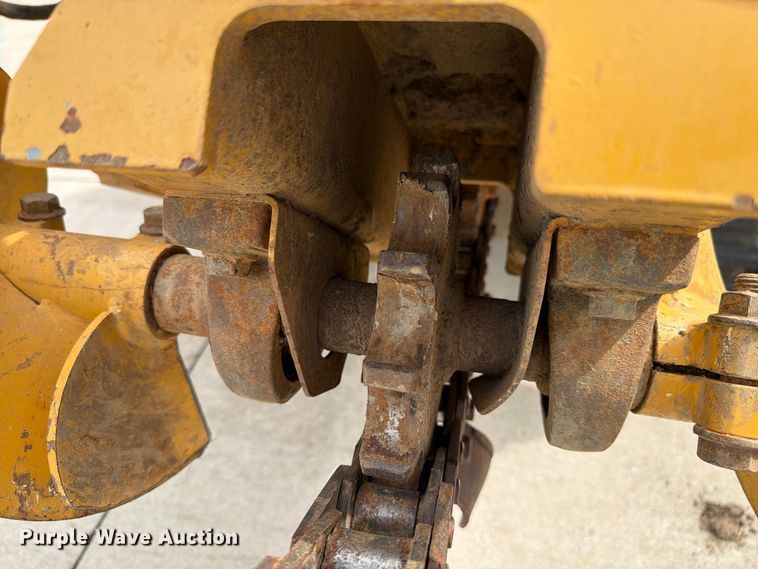 image for item EX4605 2001 Vermeer RXT450 trencher