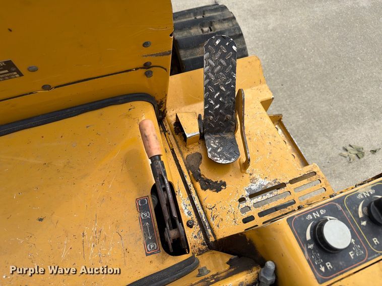 image for item EX4605 2001 Vermeer RXT450 trencher