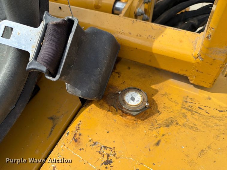 image for item EX4605 2001 Vermeer RXT450 trencher