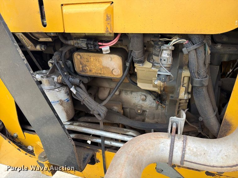 image for item EX4605 2001 Vermeer RXT450 trencher