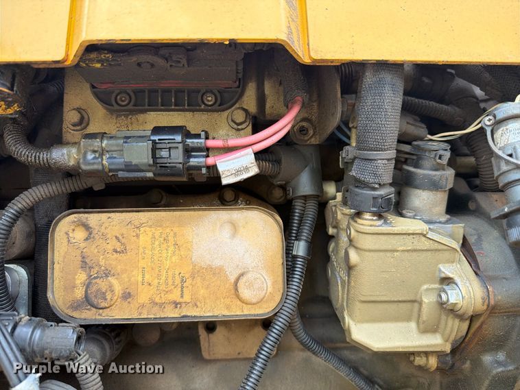 image for item EX4605 2001 Vermeer RXT450 trencher