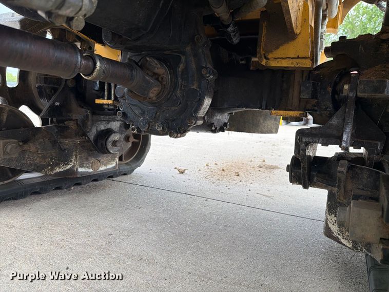 image for item EX4605 2001 Vermeer RXT450 trencher