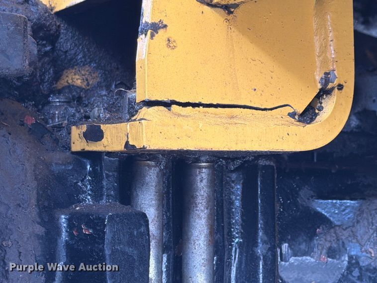 image for item EX4605 2001 Vermeer RXT450 trencher