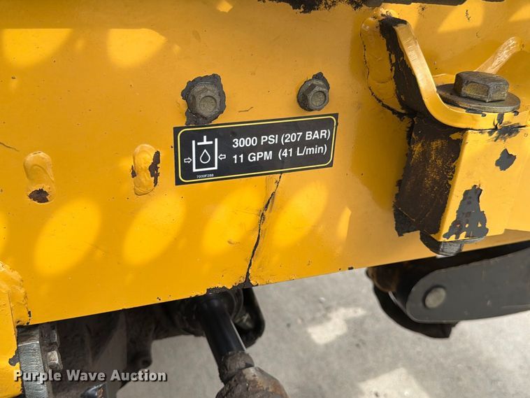 image for item EX4605 2001 Vermeer RXT450 trencher