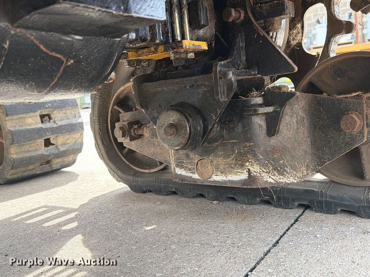 image for item EX4605 2001 Vermeer RXT450 trencher