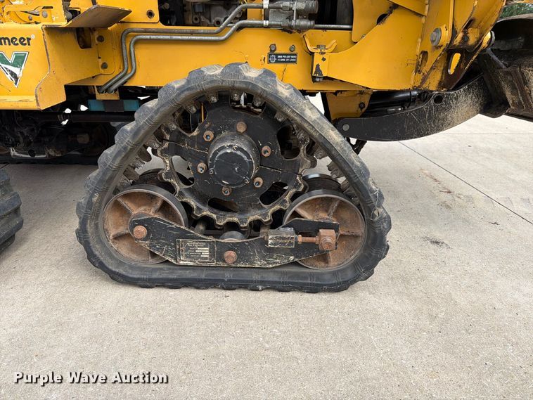 image for item EX4605 2001 Vermeer RXT450 trencher