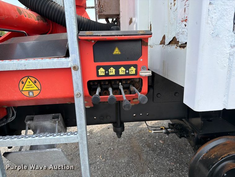 image for item FB5044 2012 Freightliner Business Class M2 crane truck