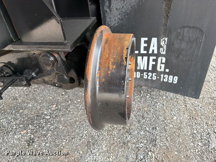 image for item FB5044 2012 Freightliner Business Class M2 crane truck