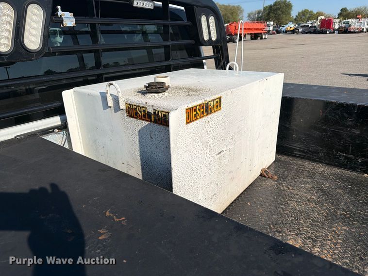 image for item FB5135 2020 Ford F-550 Super Duty Crew Cab flatbed truck