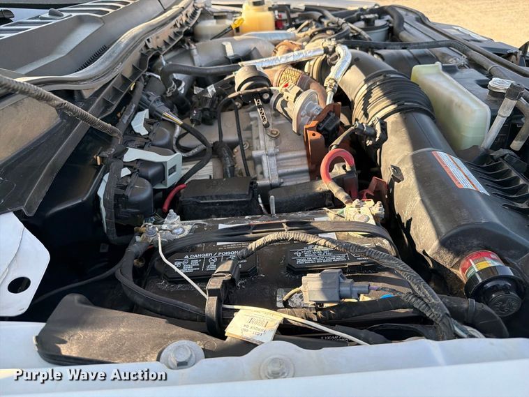image for item FB5135 2020 Ford F-550 Super Duty Crew Cab flatbed truck