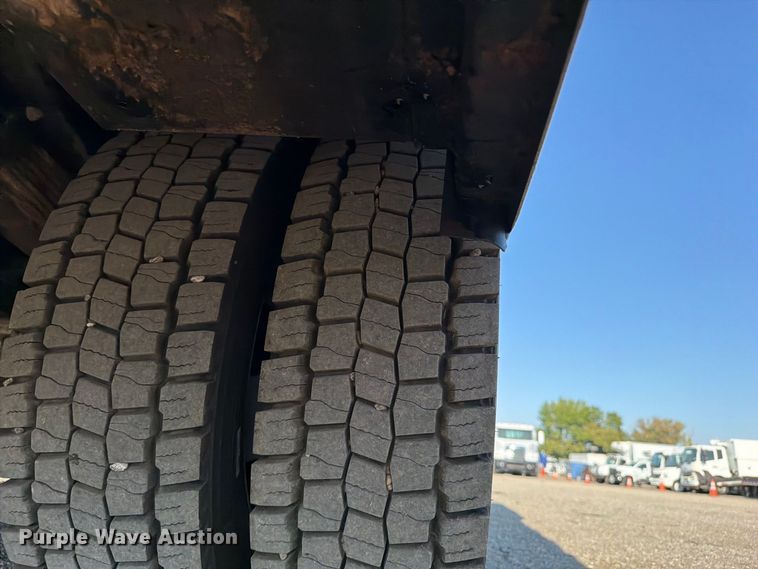 image for item FB5135 2020 Ford F-550 Super Duty Crew Cab flatbed truck