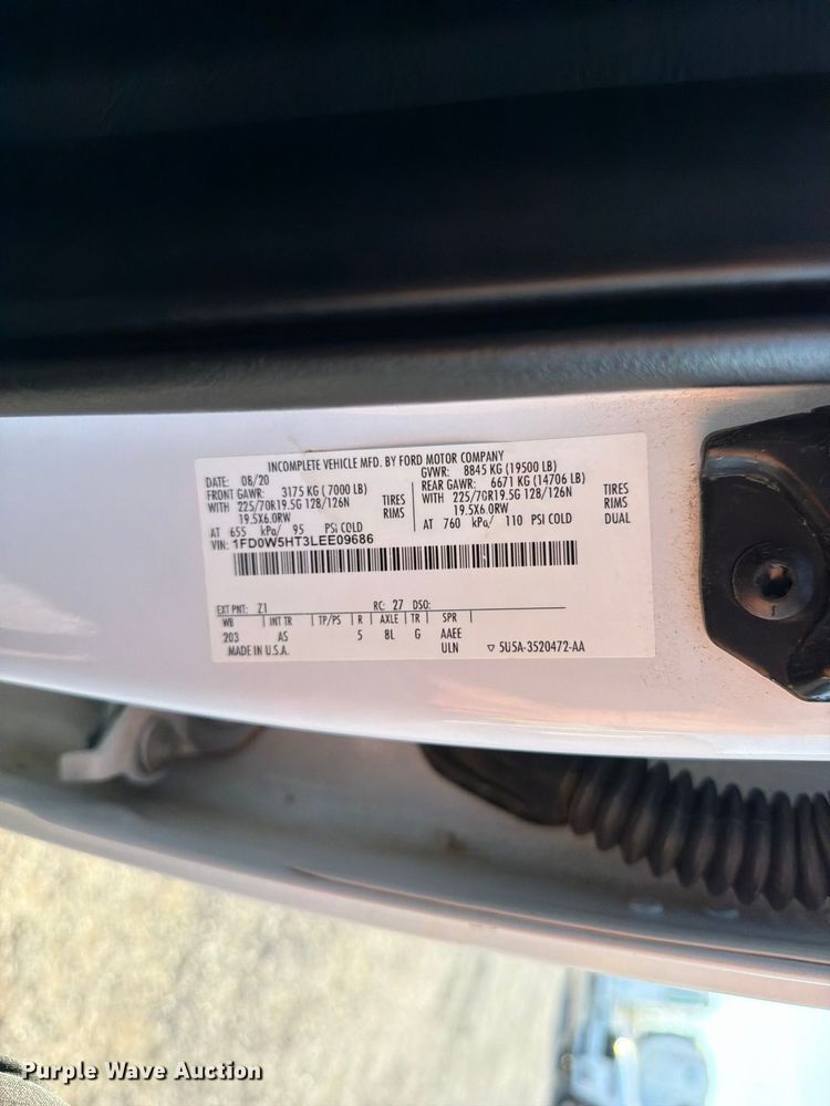 image for item FB5135 2020 Ford F-550 Super Duty Crew Cab flatbed truck