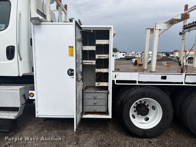 image for item FB5146 2007 Freightliner Business Class M2 Crew Cab crane truck