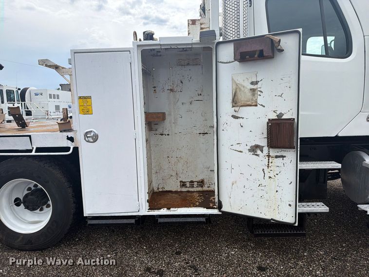 image for item FB5146 2007 Freightliner Business Class M2 Crew Cab crane truck