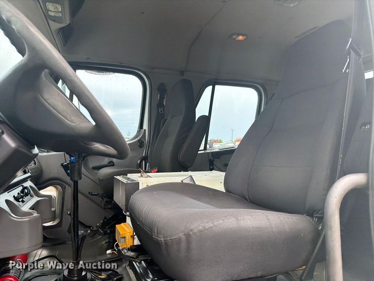 image for item FB5146 2007 Freightliner Business Class M2 Crew Cab crane truck