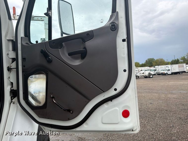image for item FB5146 2007 Freightliner Business Class M2 Crew Cab crane truck