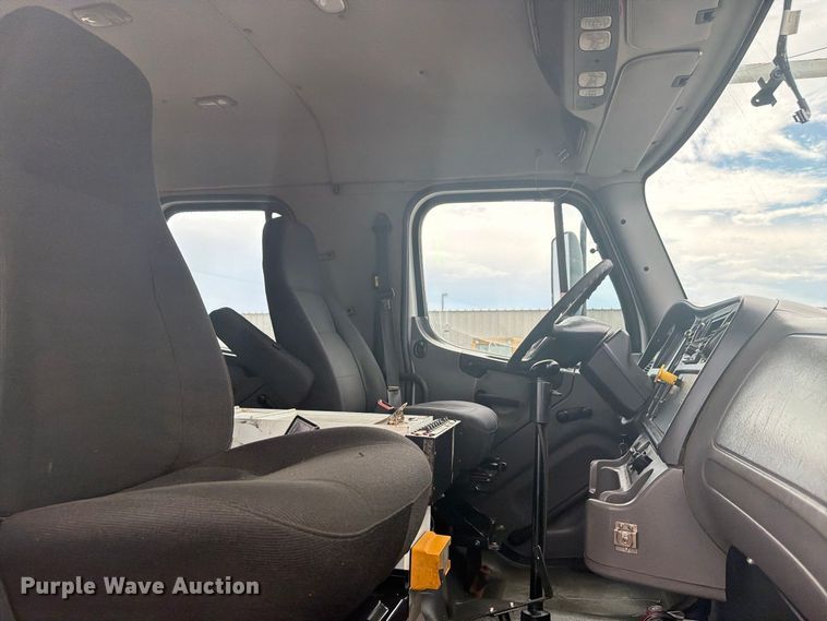 image for item FB5146 2007 Freightliner Business Class M2 Crew Cab crane truck