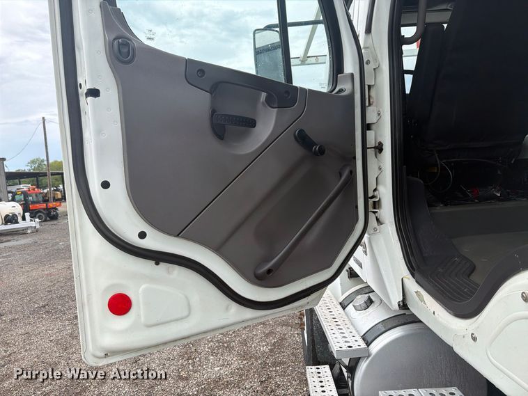 image for item FB5146 2007 Freightliner Business Class M2 Crew Cab crane truck