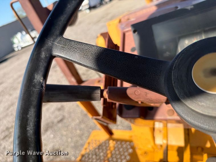image for item FB5148 1993 Case 480F landscape tractor