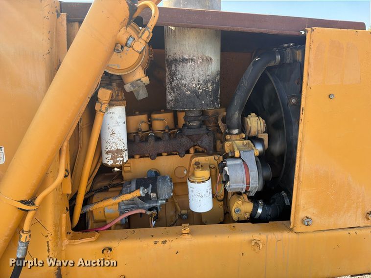 image for item FB5148 1993 Case 480F landscape tractor